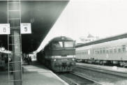 120.373-6 am Gleis 6 im Bahnhof Gsten Sommer 1987